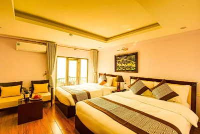 Deluxe Twin Room with Balcony and Mountain View — Le Bordeaux Sapa Hotel